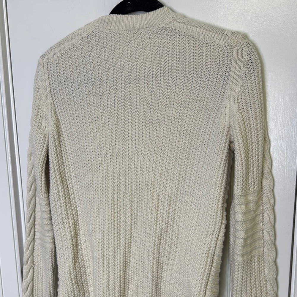 GAP Cream V-Neck Cable Knit Cardigan PTP: 17.5”-20.5” - Picture 7 of 9